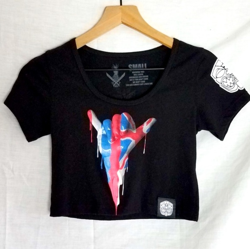 Hawaiian Shaka Crop Tee